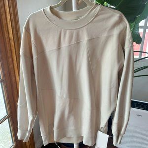 Lululemon Perfectly Oversized Crewneck special edition In cream Size 10